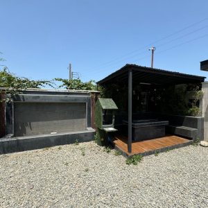 کلبه با استخر روباز آبگرم