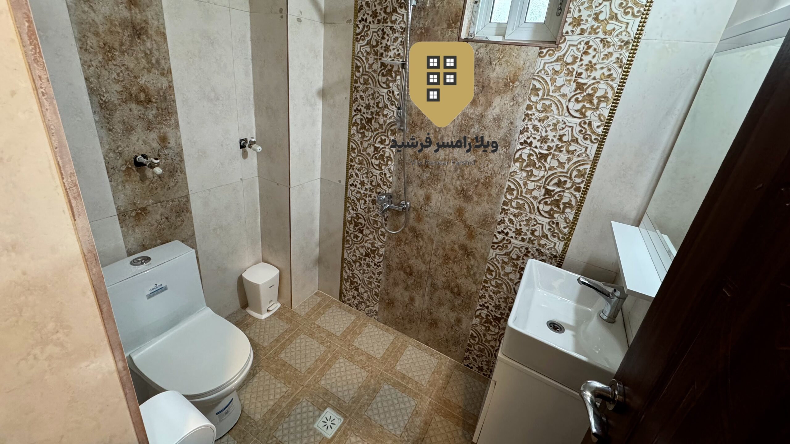ویلا جنگلی استخردار