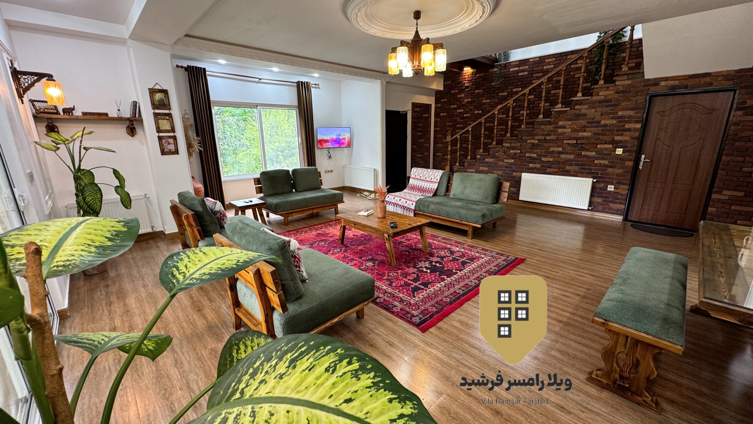 ویلا جنگلی استخردار