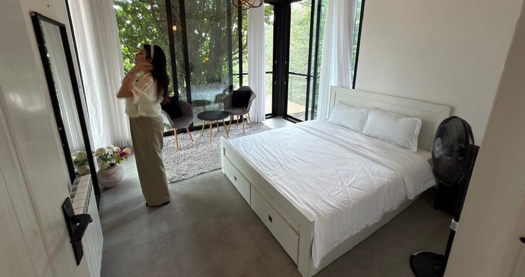 کلبه بدون همسایه با جکوزی